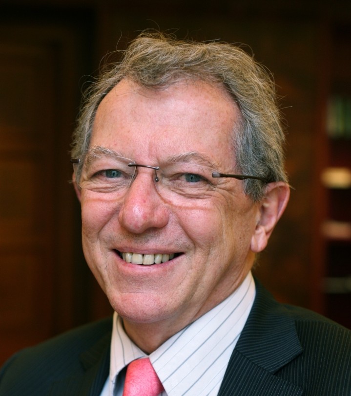 Professor Sir David King